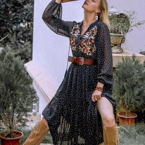 Dresses & Skirts - Boho Black Polka Dot Floral Embroidered Long Sleeve Maxi Dress